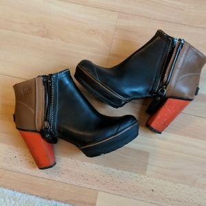 Sorel Medina Rain Ankle Boot, Size 9 Black/Tan/Orange